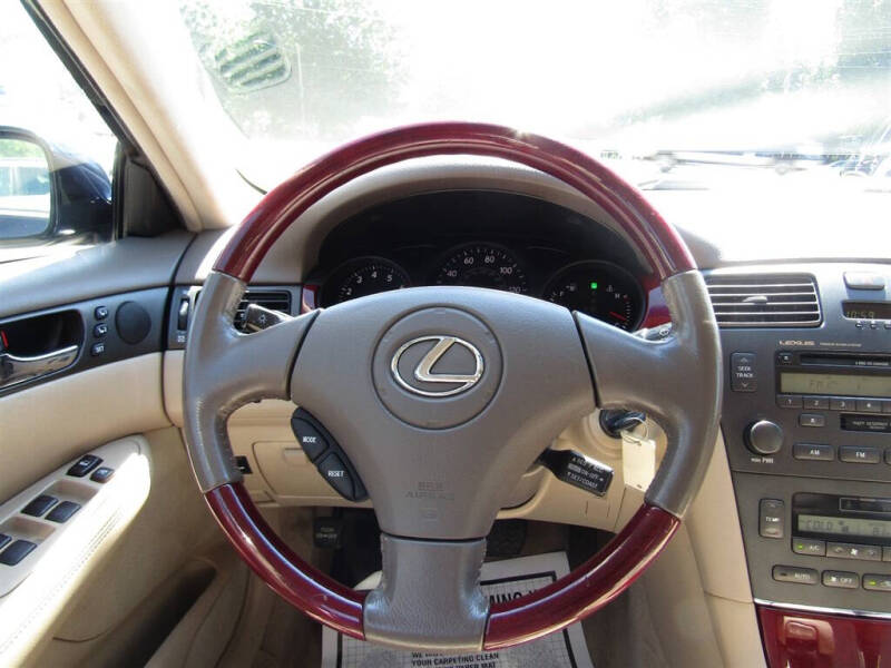 2004 Lexus ES 330