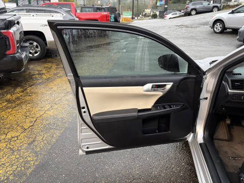 2011 Lexus CT 200h Premium