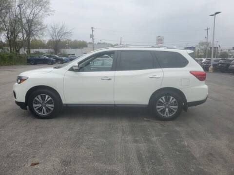 2020 Nissan Pathfinder for sale at Auto Center of Columbus in Columbus OH