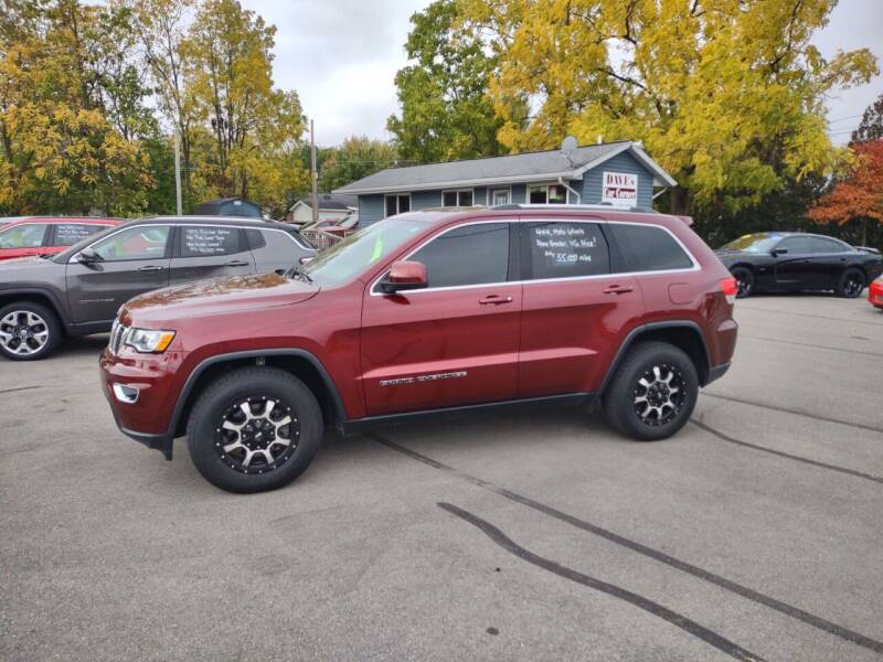 2018 Jeep Grand Cherokee for sale at Dave's Car Corner in Hartford City IN