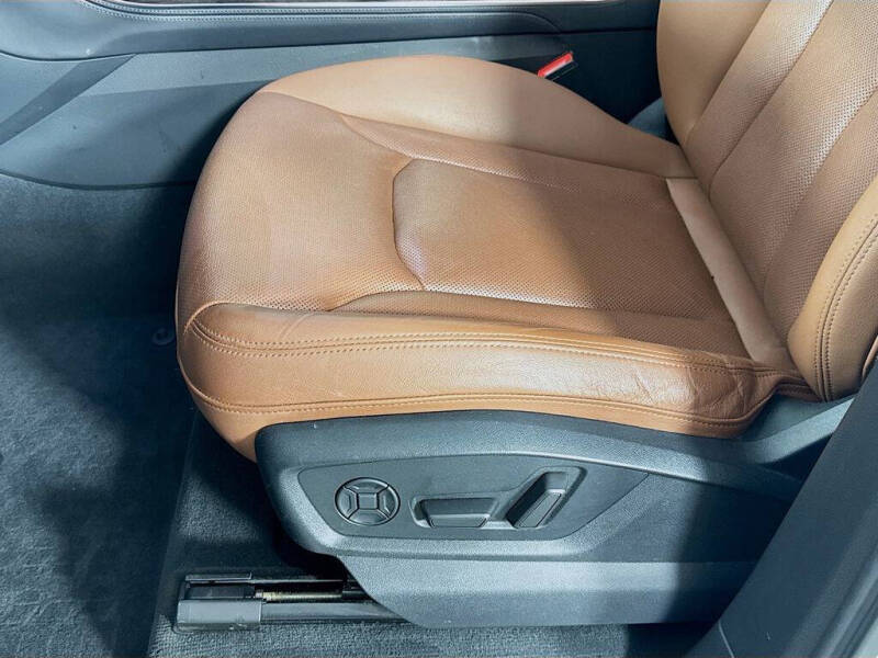 2023 Audi Q7 quattro Premium Plus 55 TFSI