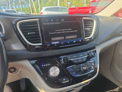 2021 Chrysler Pacifica Touring L