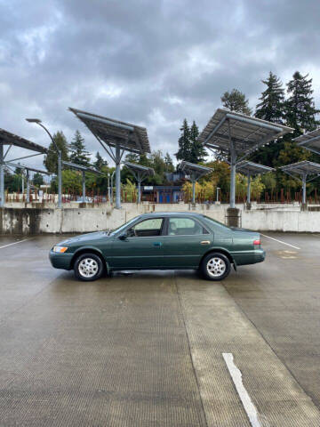 1999 Toyota Camry for sale at ALPINE MOTORS in Milwaukie OR
