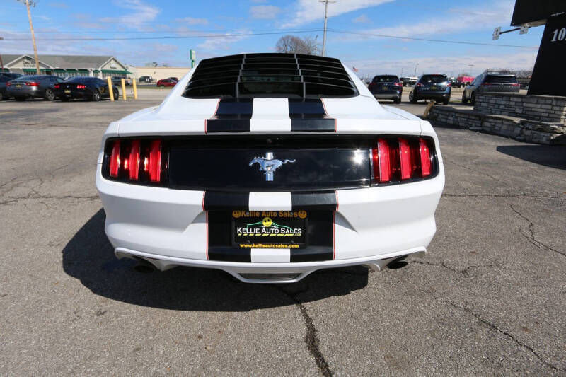 2016 Ford Mustang V6