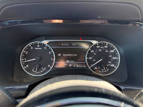 2022 Nissan Pathfinder SV