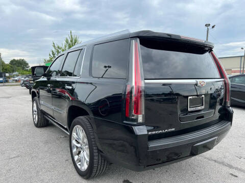 2018 Cadillac Escalade Premium Luxury