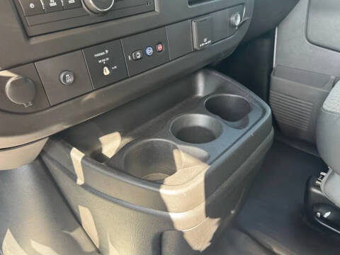 2018 Chevrolet Express LS 2500