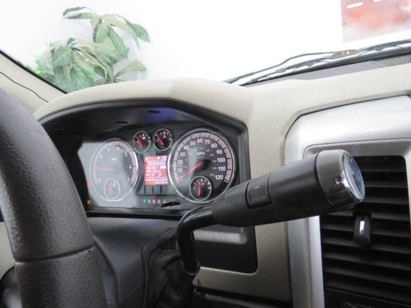 2012 RAM 1500 SLT