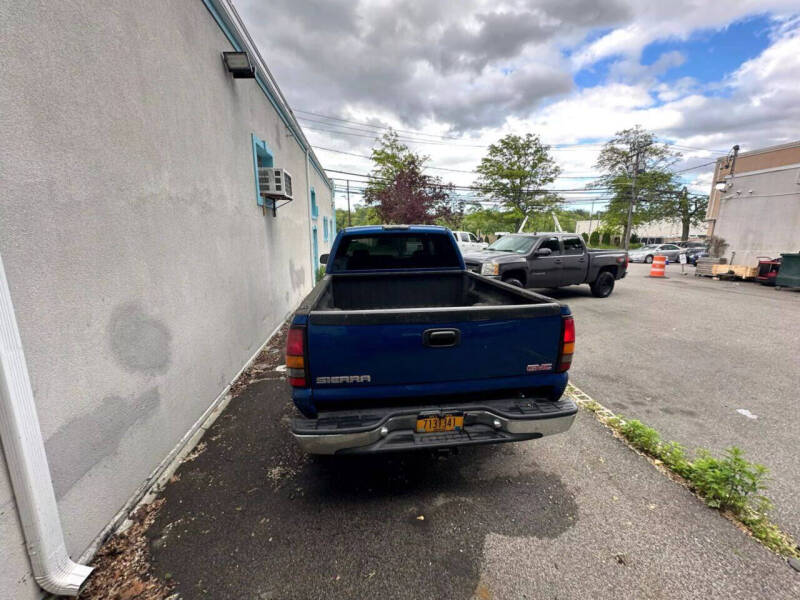 2004 GMC Sierra 2500HD