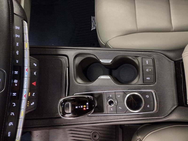 2022 Cadillac XT4 Luxury