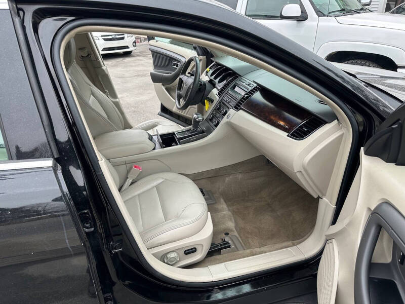 2011 Ford Taurus SEL