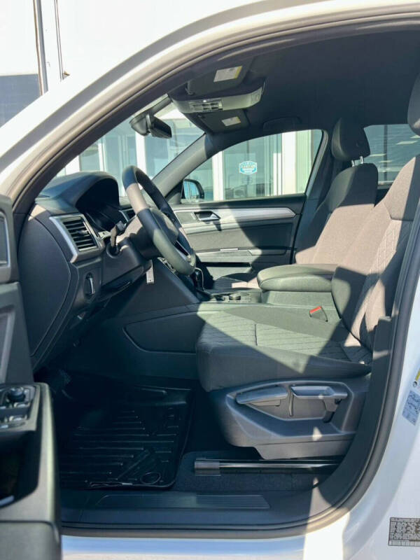 2020 Volkswagen Atlas Cross Sport S 4Motion