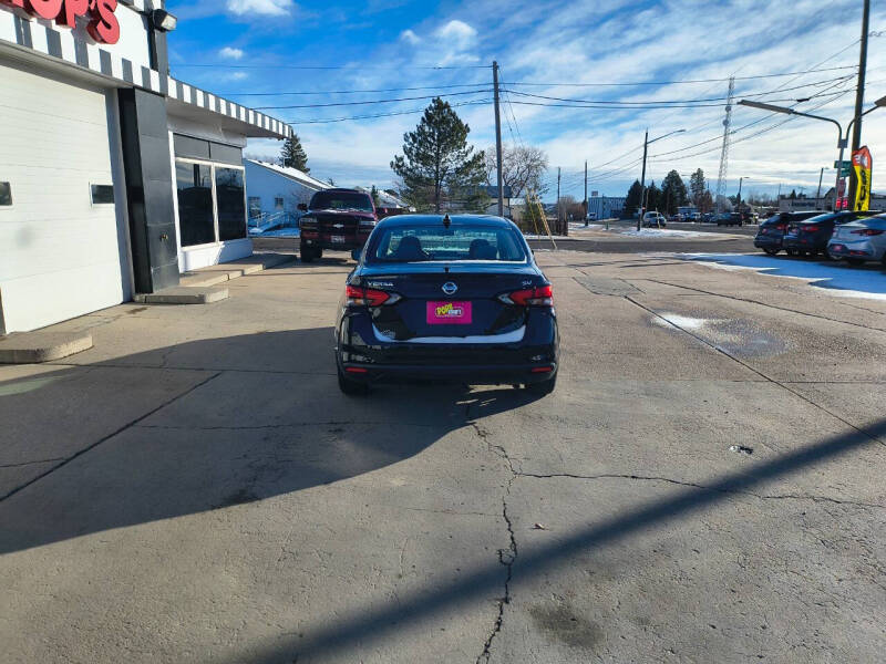 2020 Nissan Versa SV