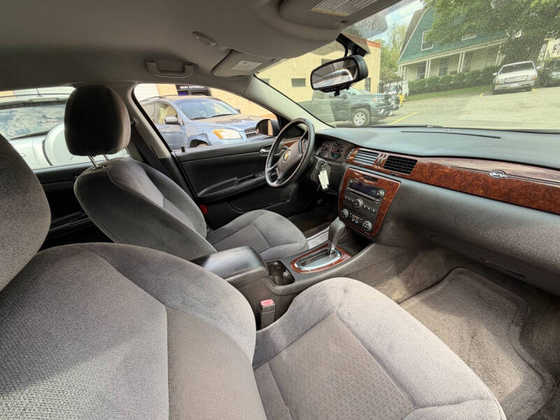 2011 Chevrolet Impala LT