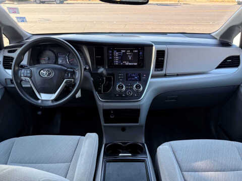 2017 Toyota Sienna