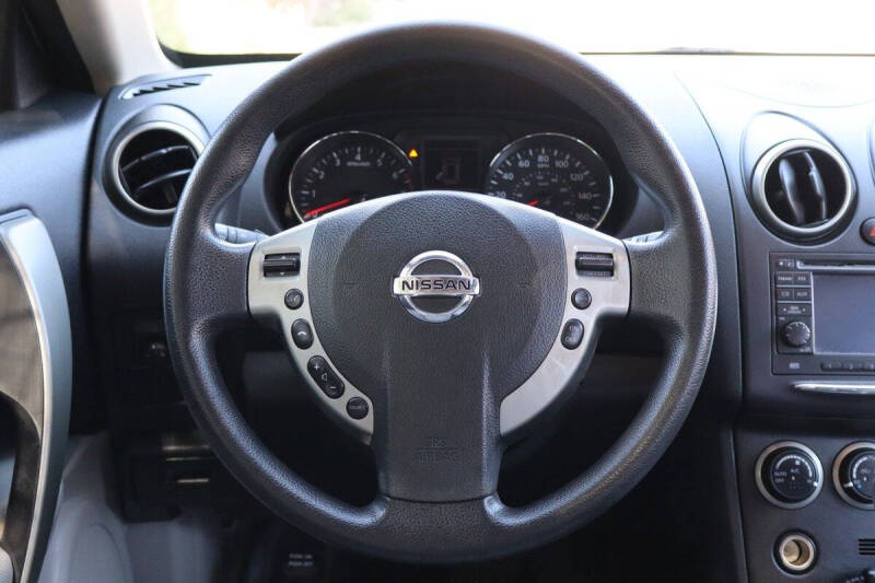 2011 Nissan Rogue SV