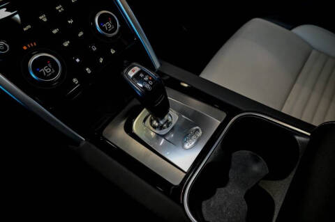 2022 Land Rover Discovery Sport P250 SE R-Dynamic