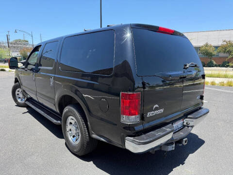 2004 Ford Excursion XLT
