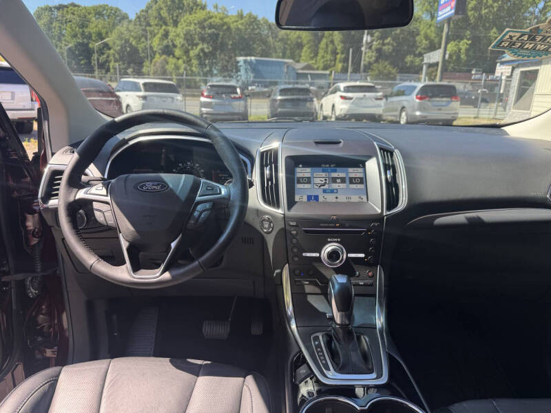 2017 Ford Edge Titanium