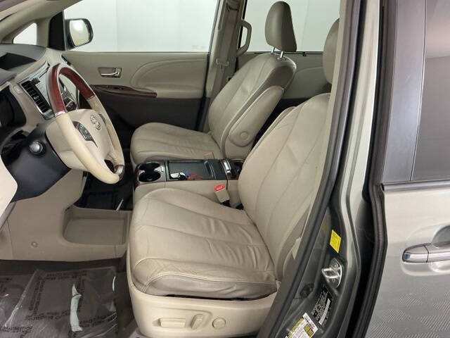 2011 Toyota Sienna Limited 7-Passenger