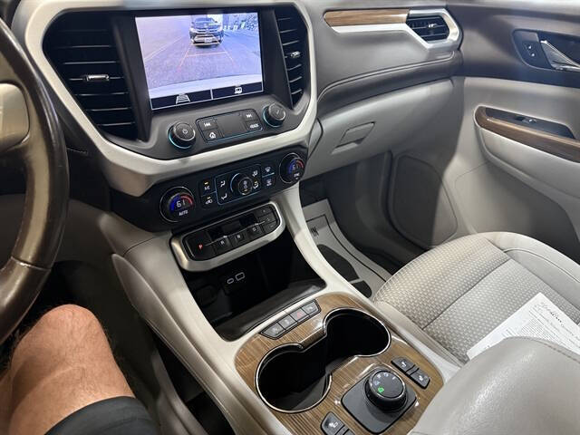 2020 GMC Acadia SLE