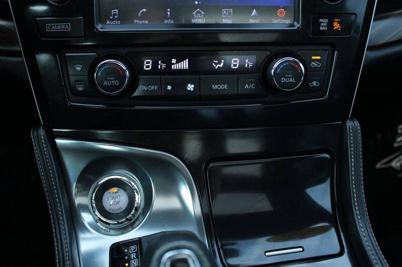 2017 Nissan Maxima Platinum