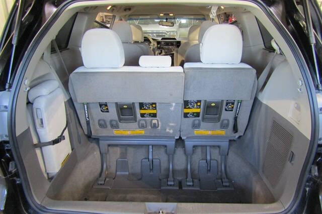 2012 Toyota Sienna