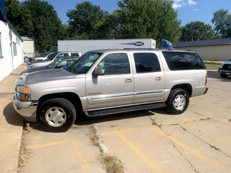 2004 GMC Yukon XL for sale at Whitedog Imported Auto Sales in Iowa City IA