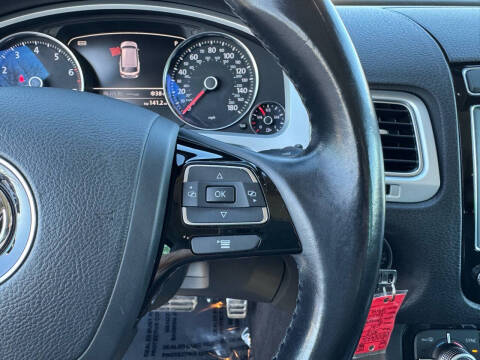 2017 Volkswagen Touareg V6 Executive