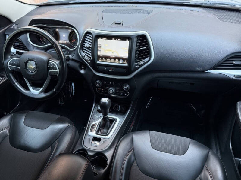 2017 Jeep Cherokee Trailhawk