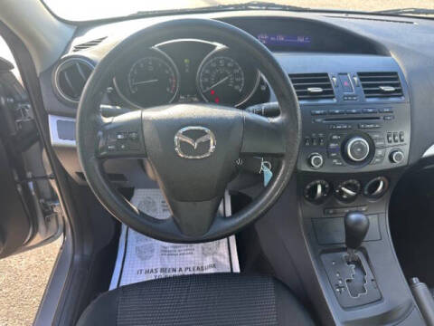 2013 Mazda MAZDA3 i SV