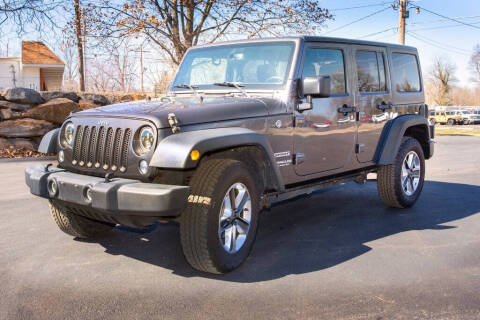 2017 Jeep Wrangler Unlimited for sale at CROSSROAD MOTORS in Caseyville IL