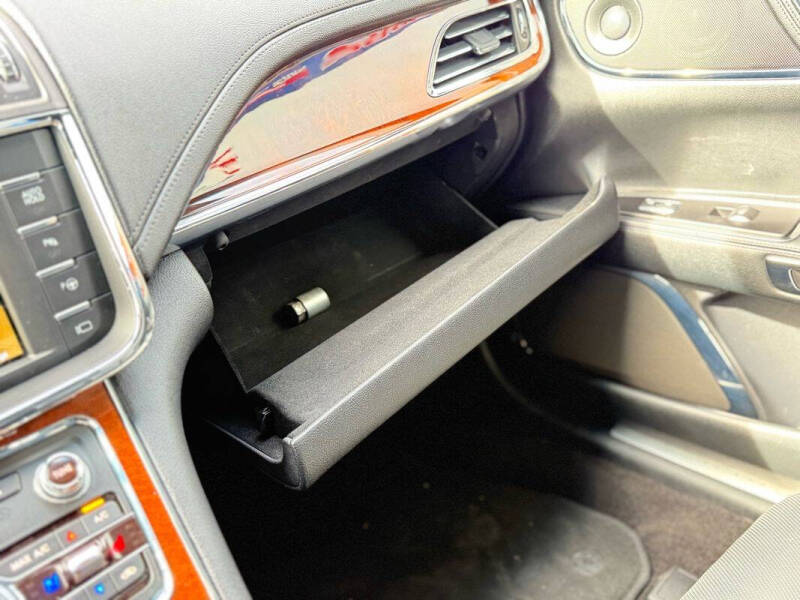 2019 Lincoln Continental Reserve