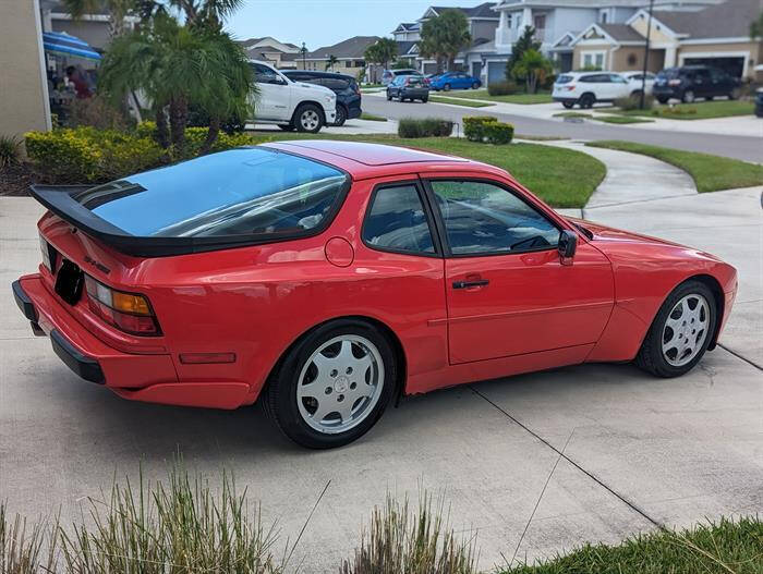 1989 Porsche 944 S2
