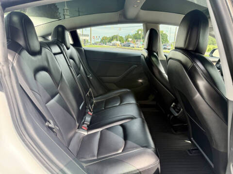 2021 Tesla Model 3 Standard Range Plus