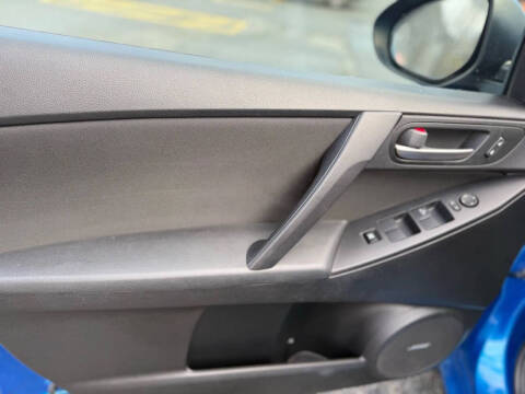 2012 Mazda MAZDA3 i Touring