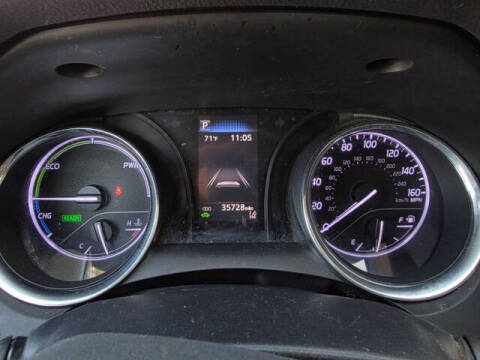 2020 Toyota Camry Hybrid LE