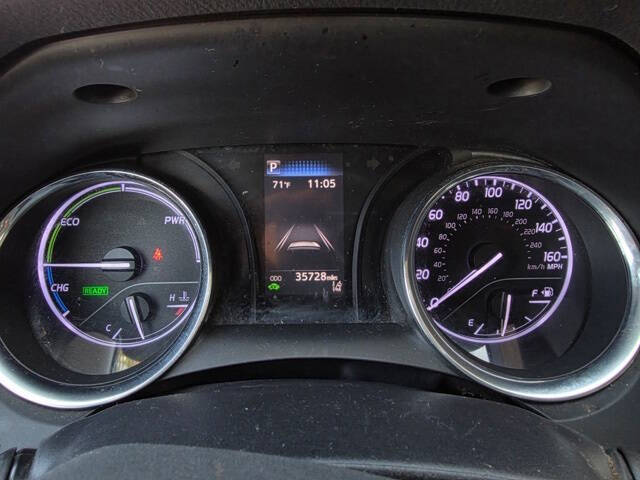 2020 Toyota Camry Hybrid LE