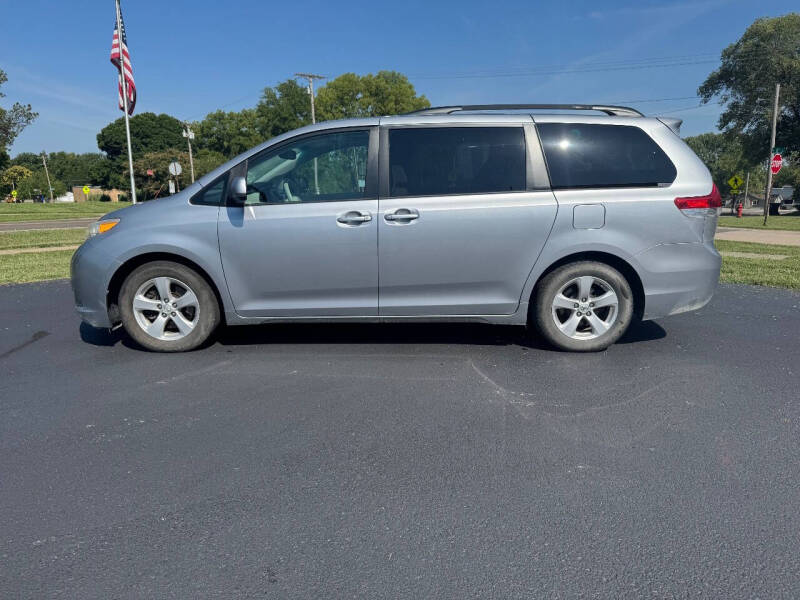 2013 Toyota Sienna LE
