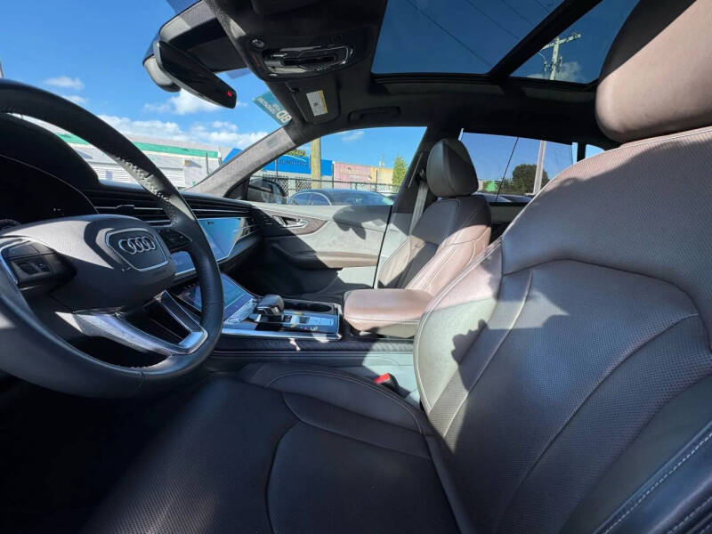 2019 Audi Q8 quattro Prestige 55 TFSI