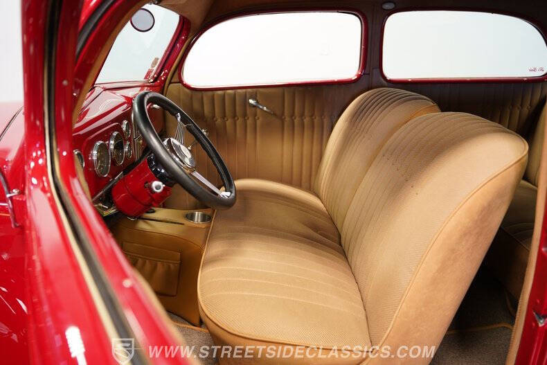 1937 Ford Tudor