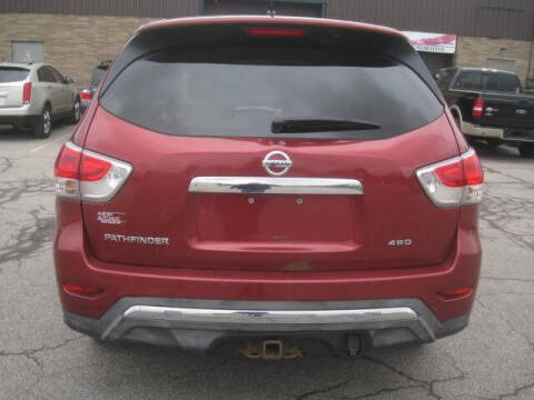 2014 Nissan Pathfinder S