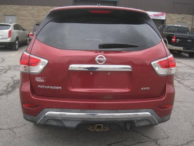 2014 Nissan Pathfinder S