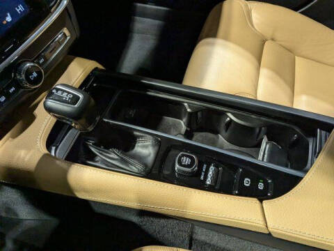 2018 Volvo V90 Cross Country T5