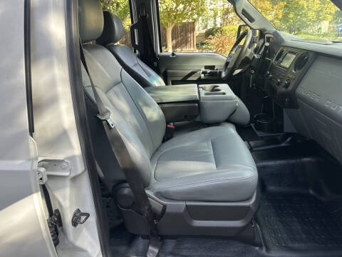 2012 Ford F-350 Super Duty XL