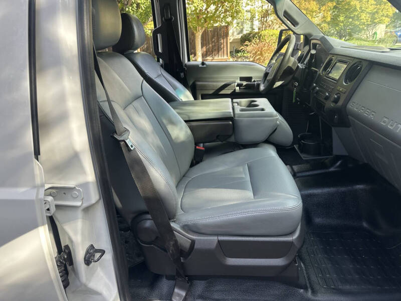 2012 Ford F-350 Super Duty XL