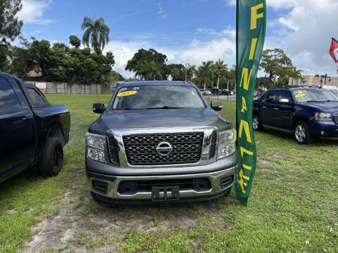 2017 Nissan Titan SV