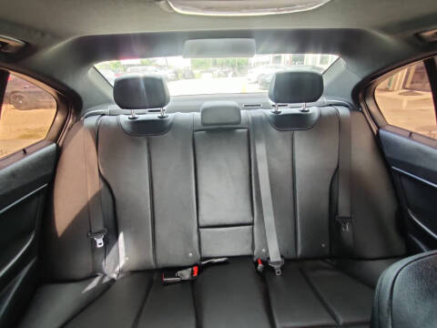 2014 BMW 3 Series 320i