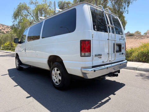 2013 Ford E-Series E-350 SD XLT