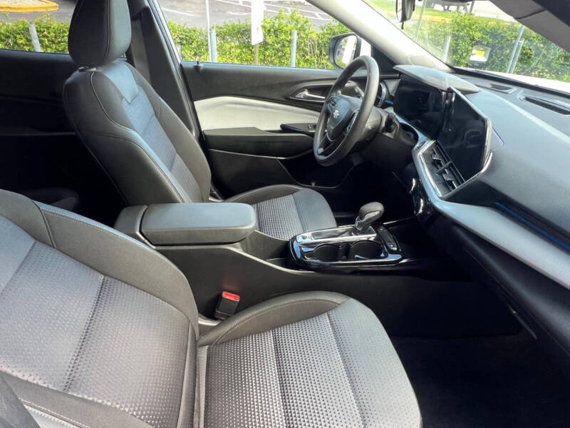 2024 Chevrolet Trax LT